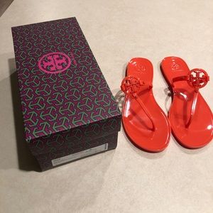 Coral Tory Burch Sandals Size 8